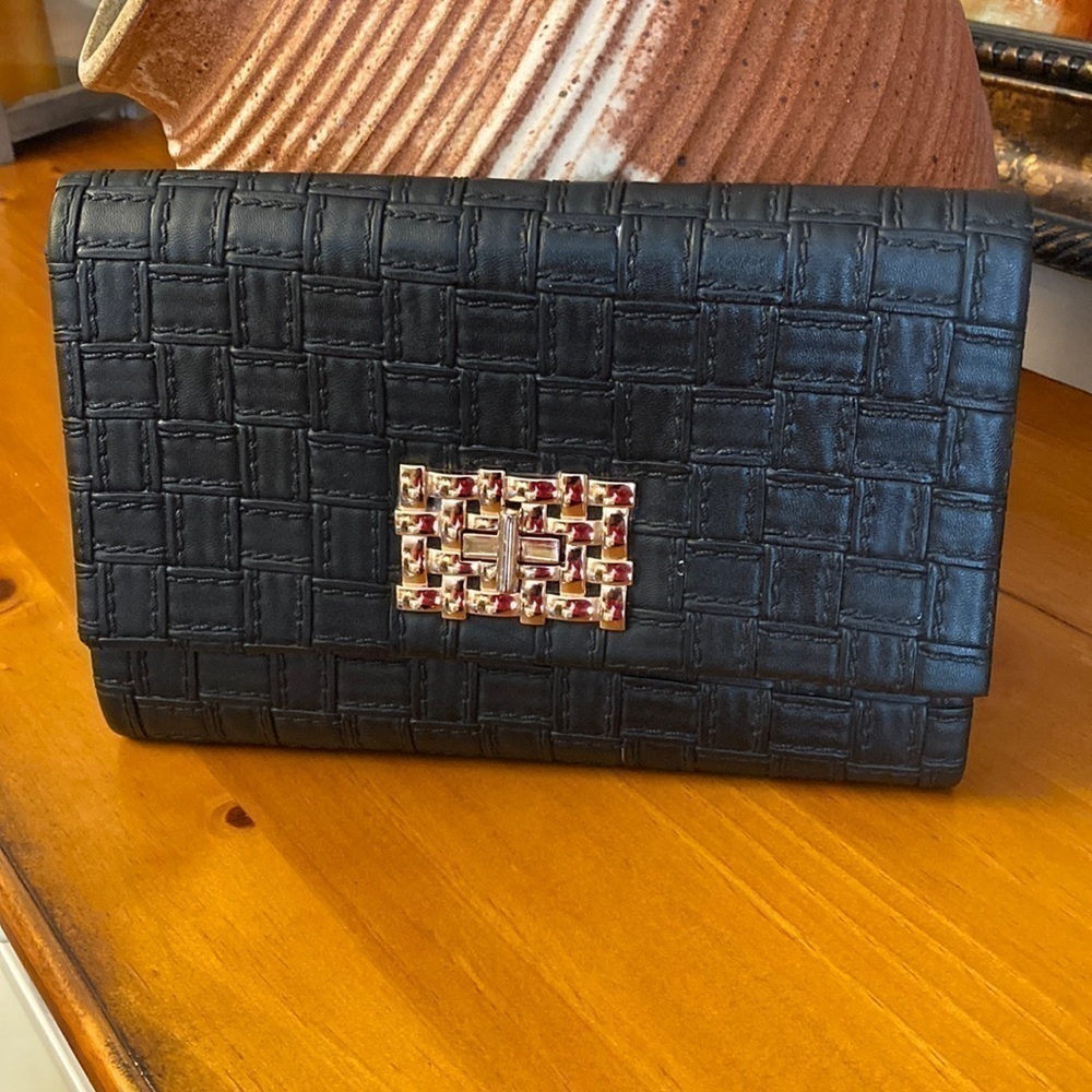 Black Woven Pattern Clutch with Gold Accented Turn Lock GUC